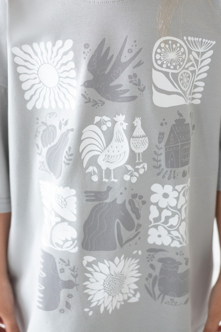 Kid's gray t-shirt with ethnic print