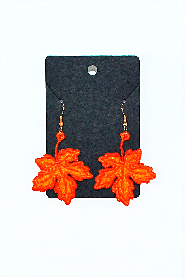 Lace earrings "Maple leaf"